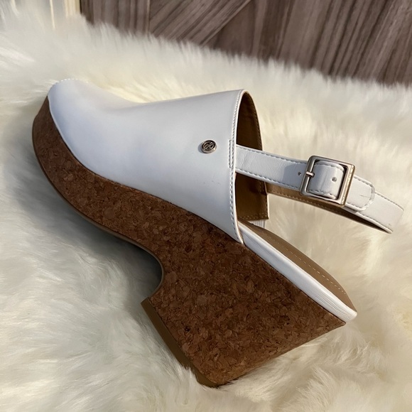 Giani Bernini Celinaa Memory Foam Sandal, Size 10 - Picture 3 of 6